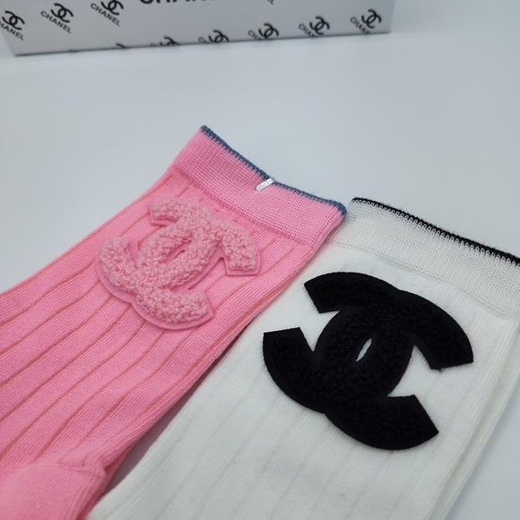 CC Logo Fashion Socks Pink White One Size Boxed Set NWT NIB - Picture 2 of 3
